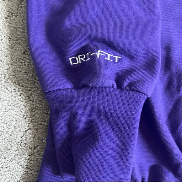 Nike Dri-FIT Standard Issue Official Basketball Sweatshirt Sz S Retro Embroidery - Picture 5 of 13